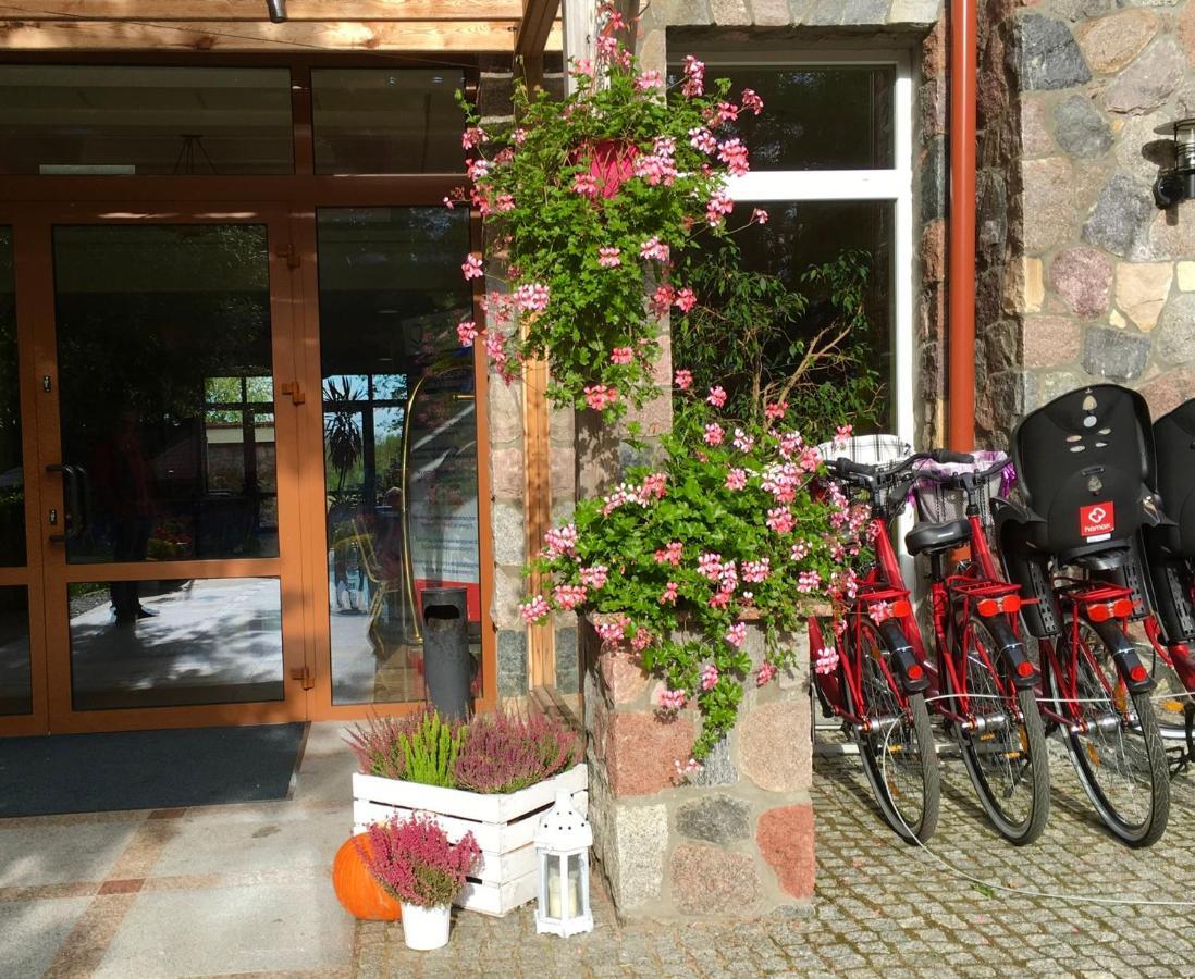 Hotel Albatros Serwy Buitenkant foto