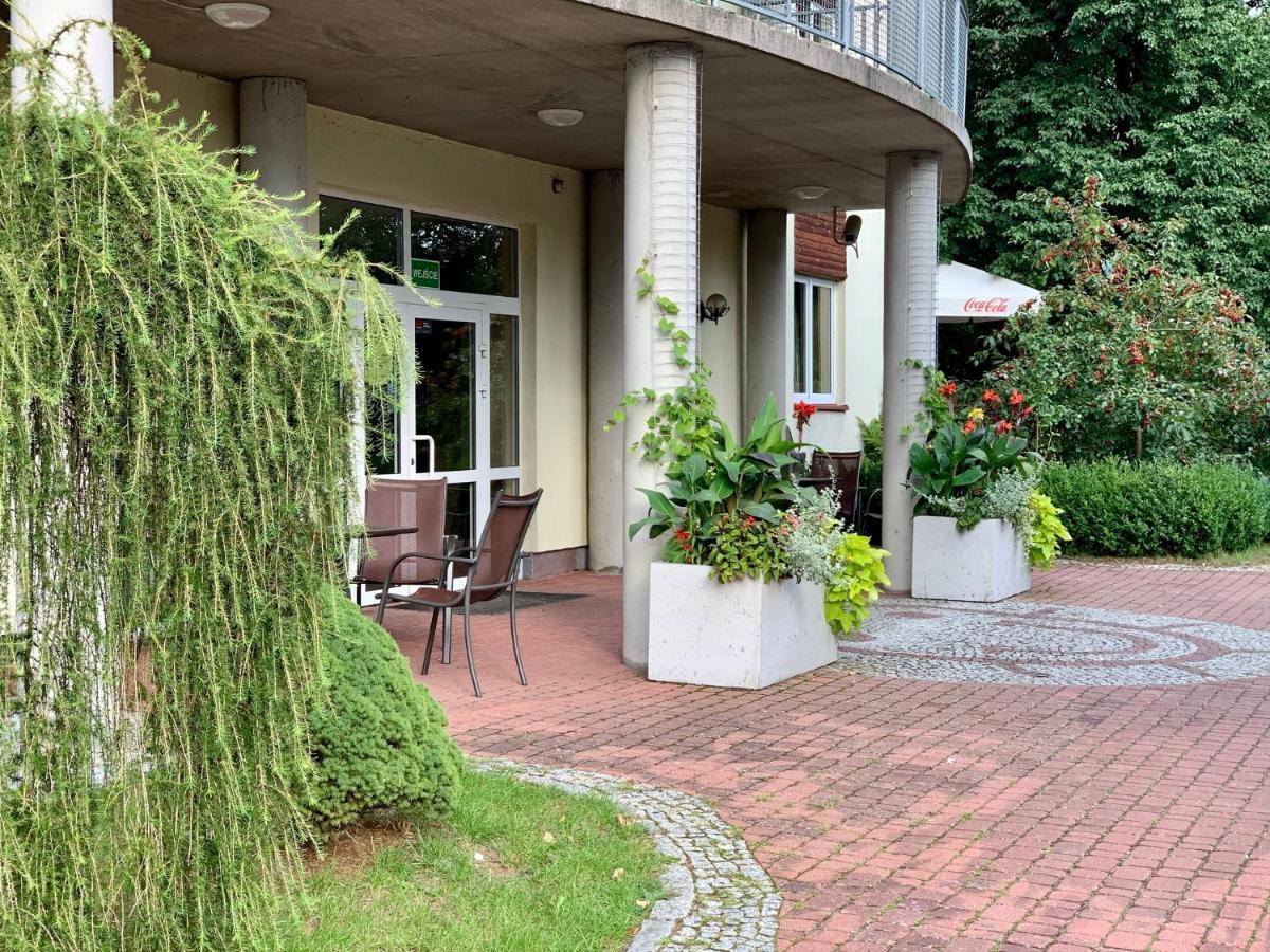 Hotel Albatros Serwy Buitenkant foto
