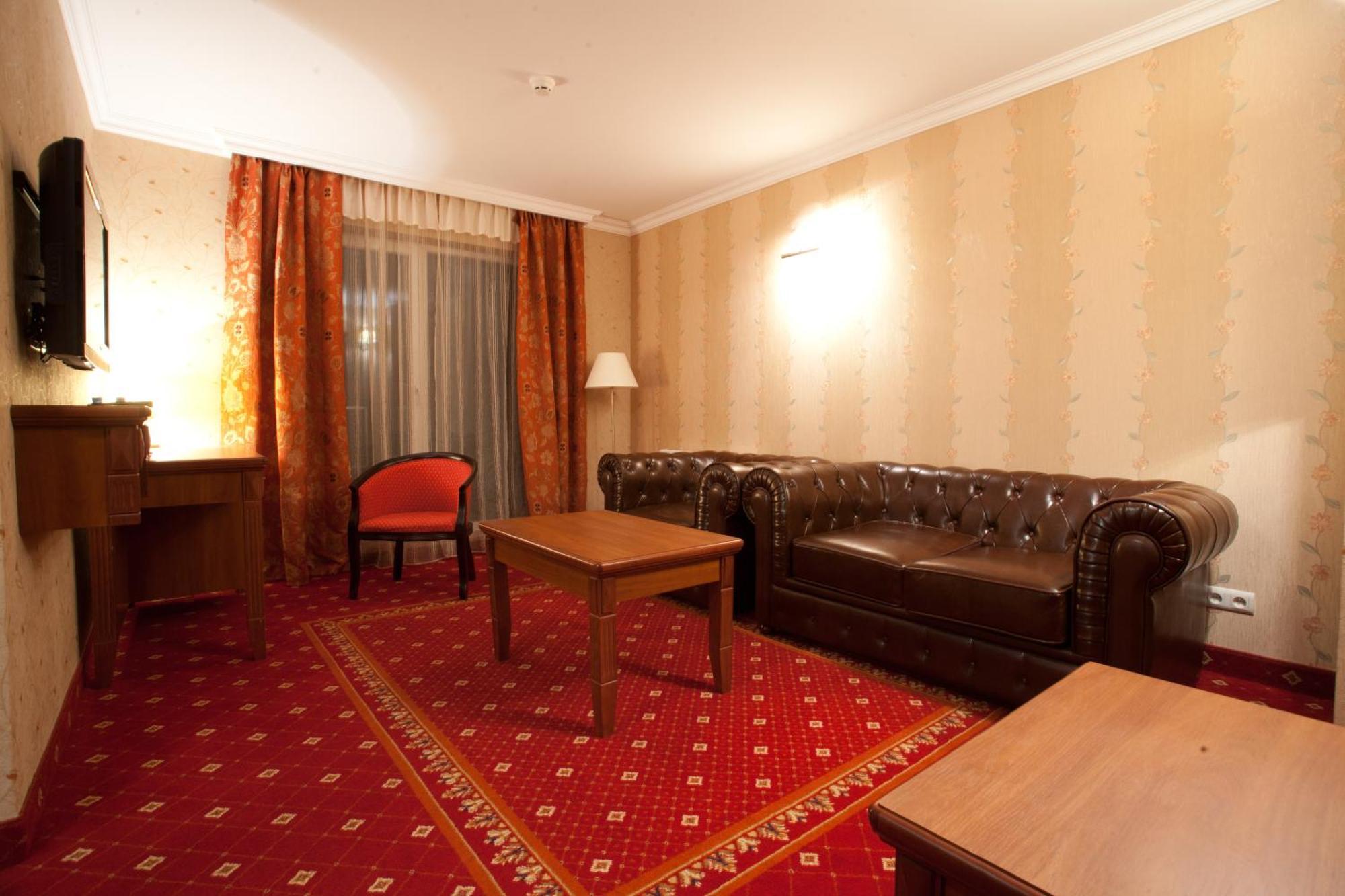 Hotel Albatros Serwy Buitenkant foto