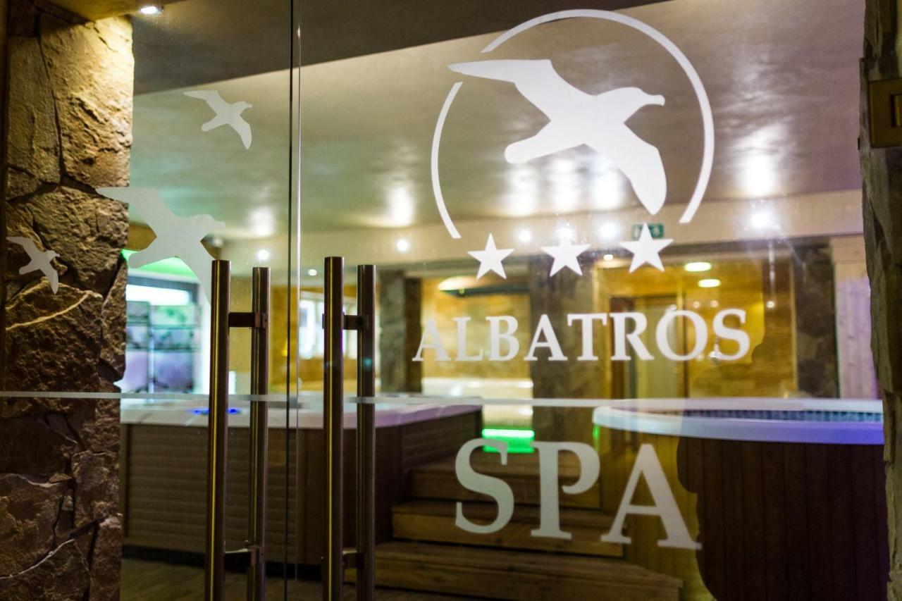Hotel Albatros Serwy Buitenkant foto